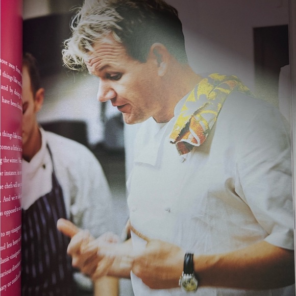 📚Vintage One of a Kind Gordon Ramsay Kitchen Heaven Cookbook 📚 - Picture 13 of 16